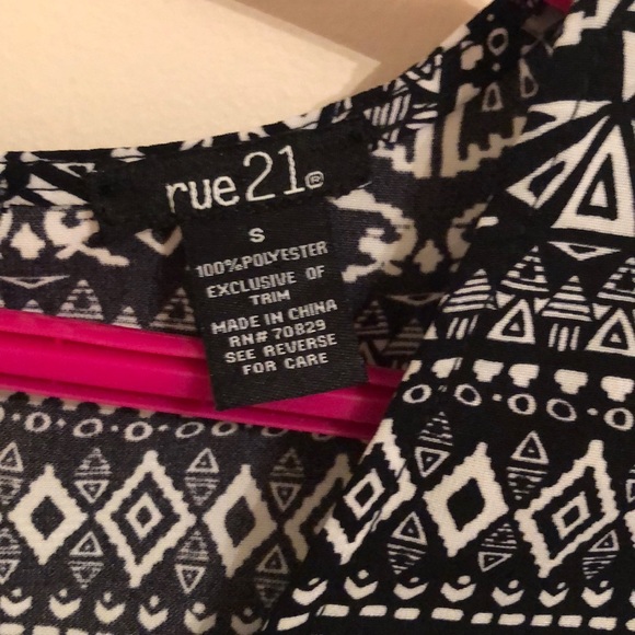 5/$25🖤 Rue21 dress​ - Picture 3 of 4